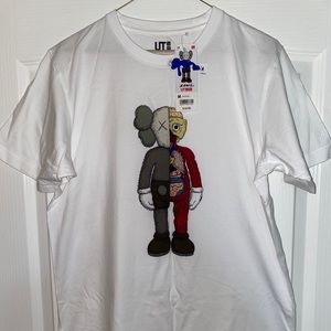 SOLD KAWS x Uniqlo UT Tee